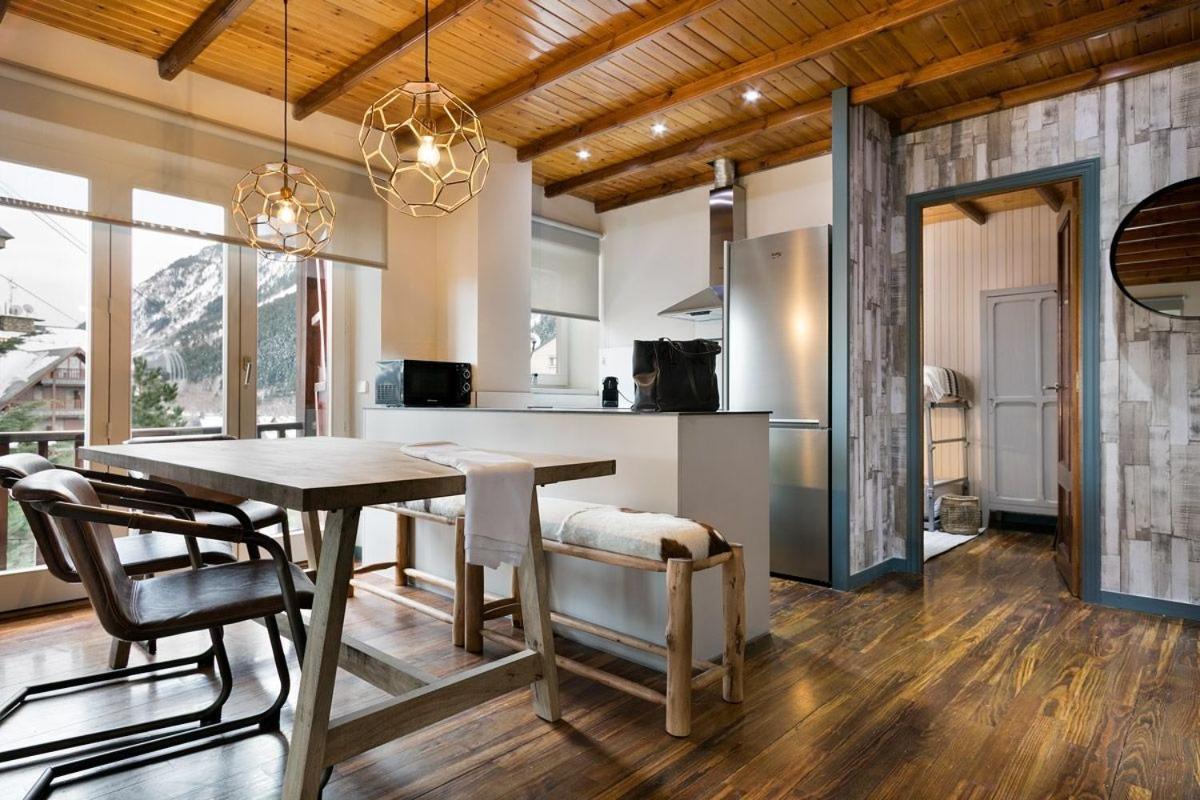 Luderna - Apartamento Cap De Aran A3 บาเกย์รา-เบเรต ภายนอก รูปภาพ